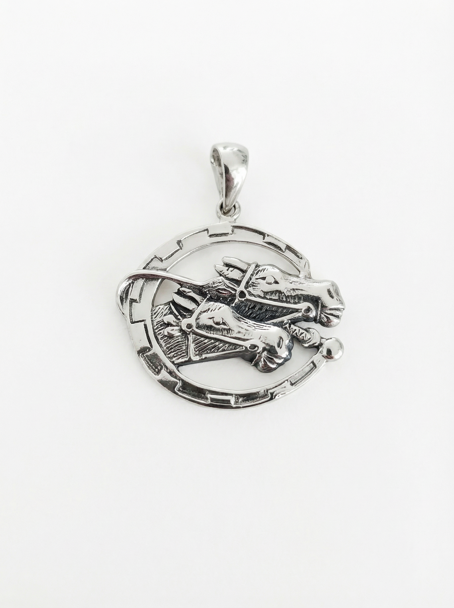 Pingente Horses End Line