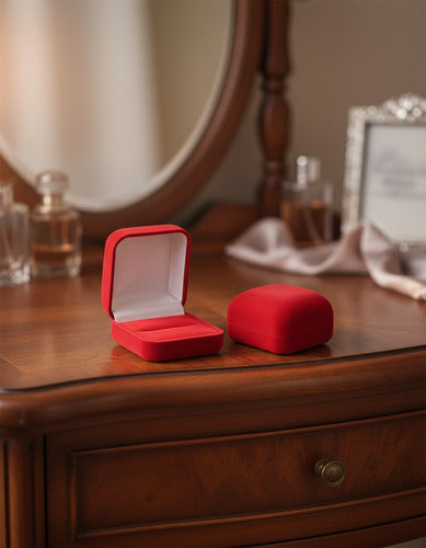 Caixa De Veludo Para Anel Pequena