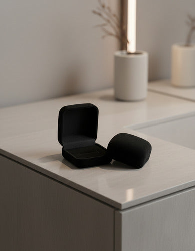 Caixa De Veludo Para Anel Pequena